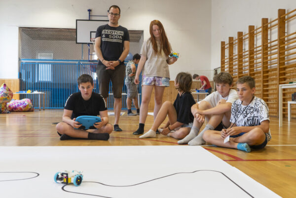 Náhledová fotka k článku: Robotická soutěž - ROBOEXPO 1. ročník