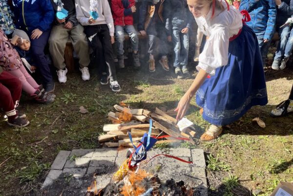 Náhledová fotka k článku: 🌿 Vynášení Moreny – vítáme jaro! 🌿