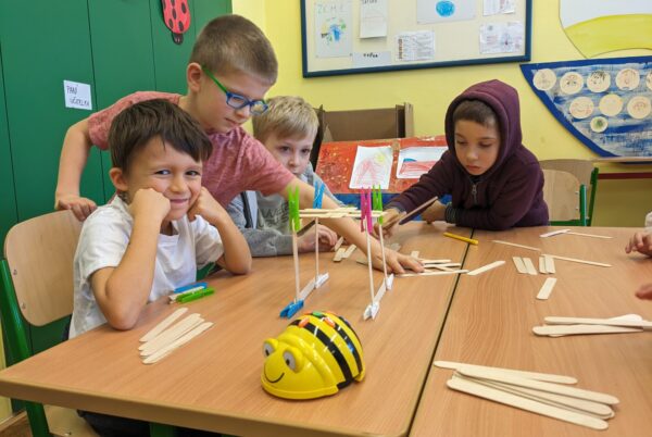 Náhledová fotka k článku: Informatika v 1. B