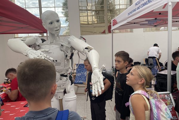 Náhledová fotka k článku: Dny vědy a techniky spojené s bádáním ⚙️
